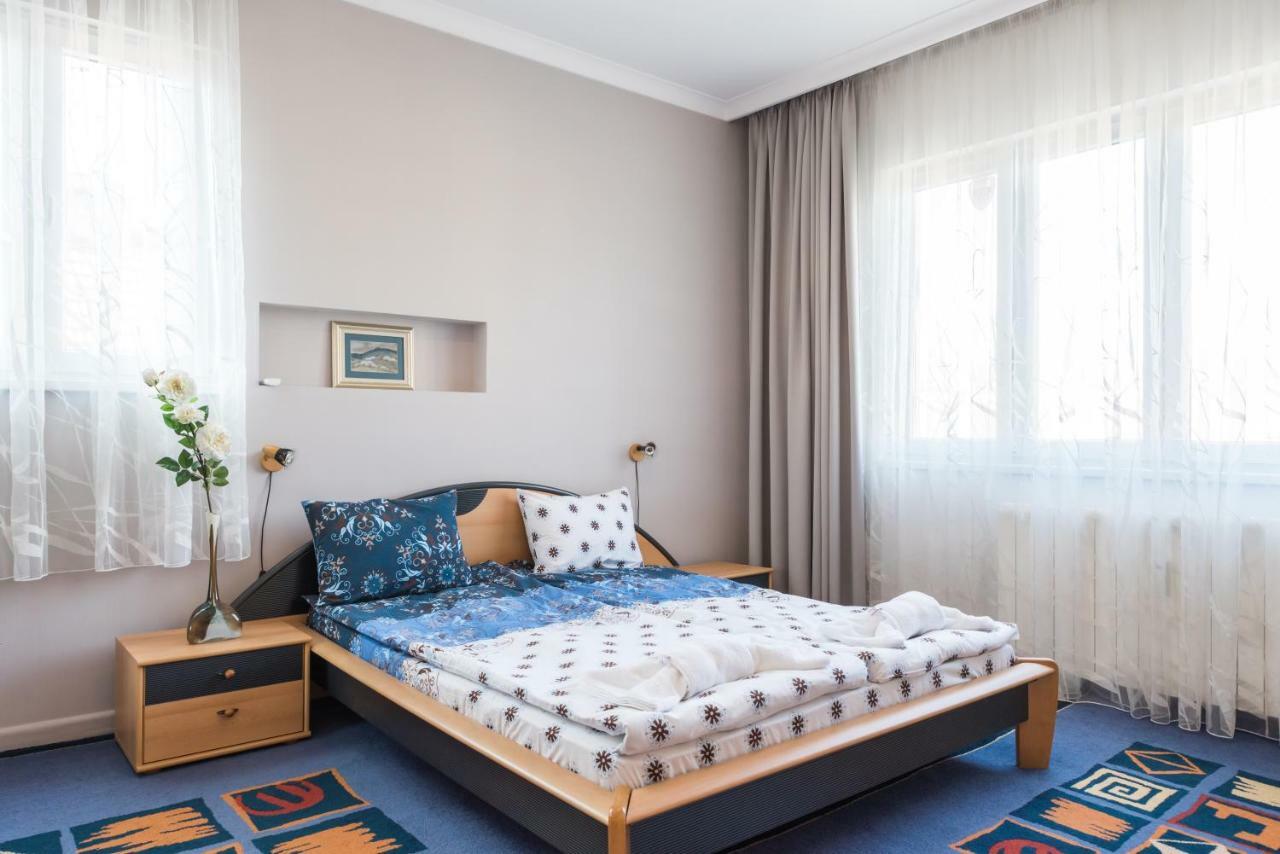 Apartemen 100 m² dengan 2 kamar tidur dan 2 kamar mandi pribadi di Pusat Kota Sofia Bagian luar foto