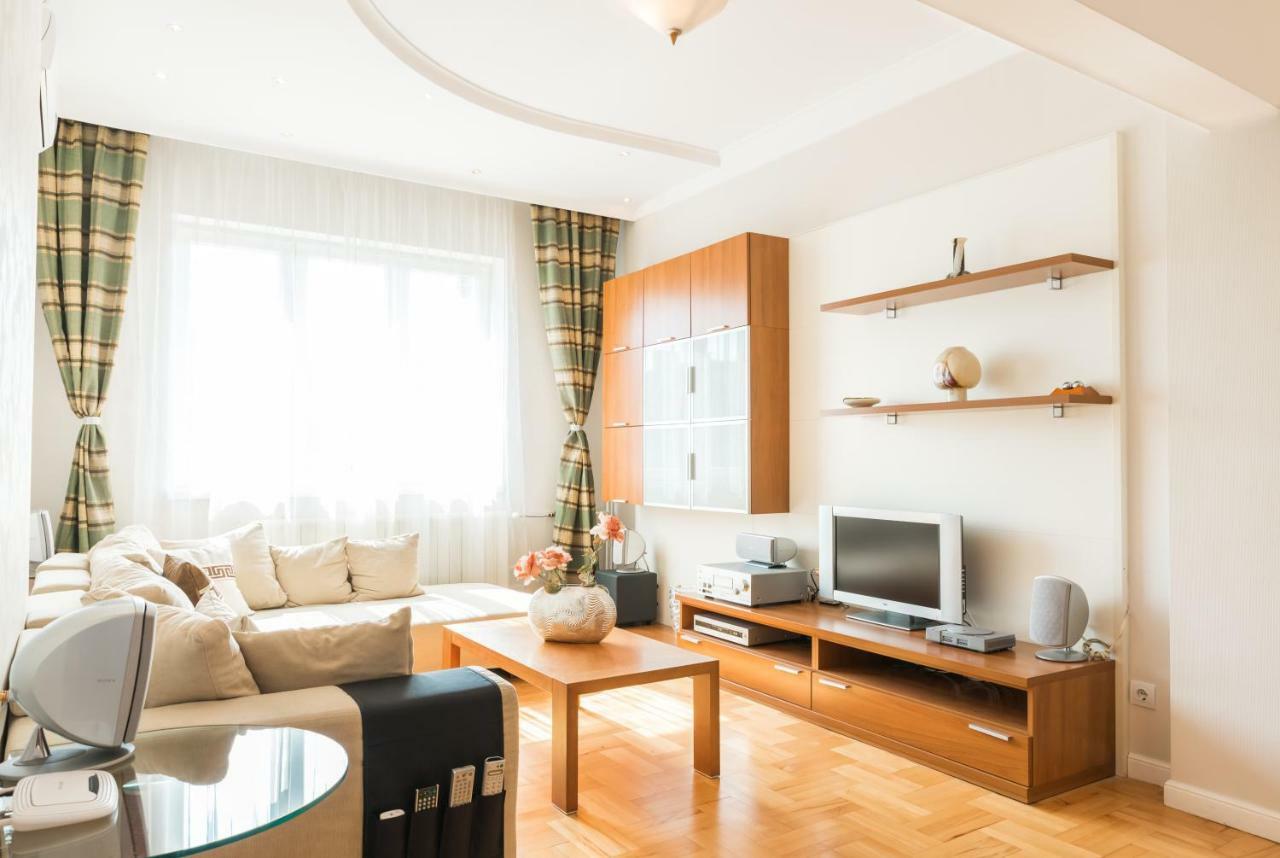 Apartemen 100 m² dengan 2 kamar tidur dan 2 kamar mandi pribadi di Pusat Kota Sofia Bagian luar foto